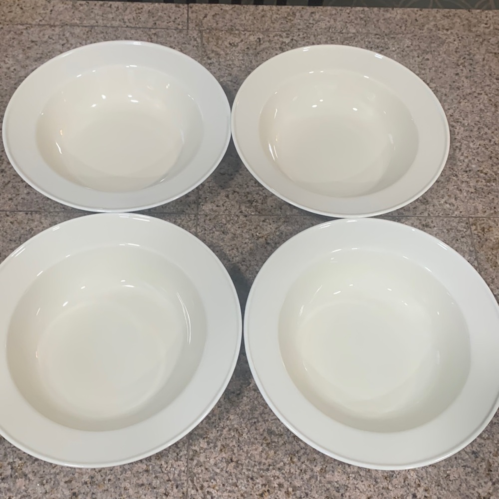 4 Crate & Barrel Margo Bowls -cream color